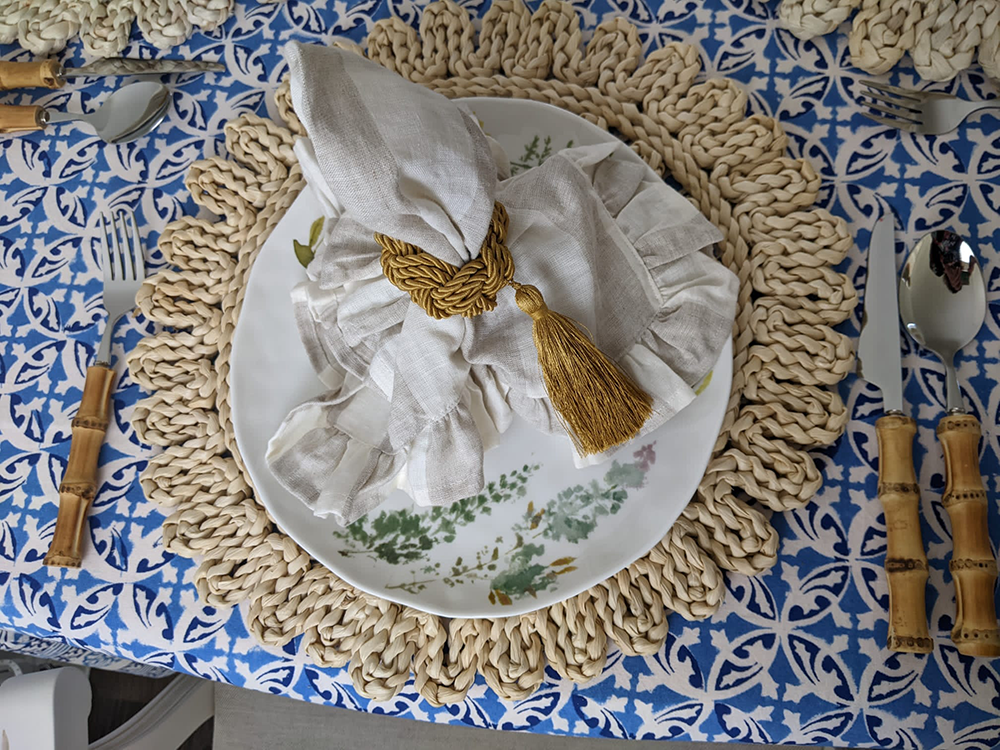 Cream & Taupe Striped Frilly Napkin (1 piece)